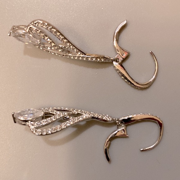 Silver Fashion Elegant Earrings with Cubic Zirconium - Picture 7 of 7